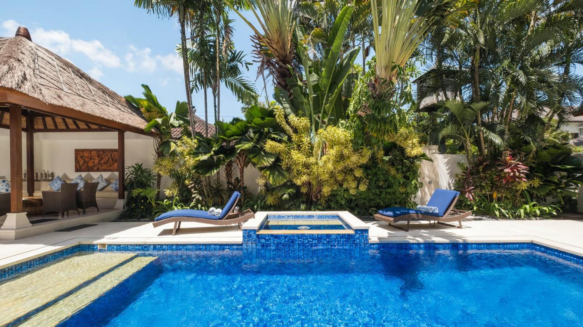 Kashantre Villa, Spacious 4 Bedroom Near Legian Villa Seminyak (Bali)