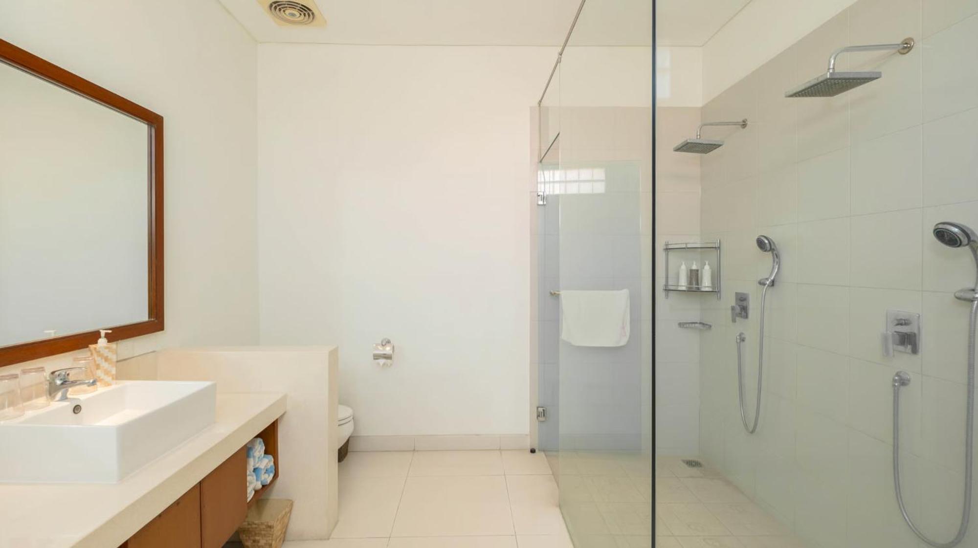 Villa Kashantre Villa, Spacious 4 Bedroom Near Legian *